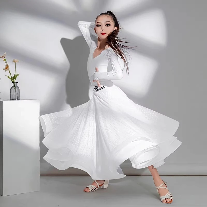 

Новый стильный латинский костюм для девочек, профессиональный наряд для выступлений по латиноамериканским танцам, современная юбка.