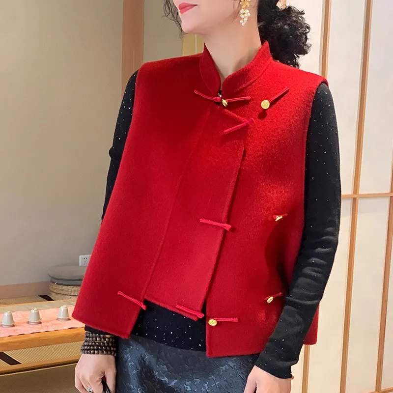 

Red Chinese Sle Button up ort Jaet Women's Outerwear New Year Celebration Festive Aosphere New Winter Design