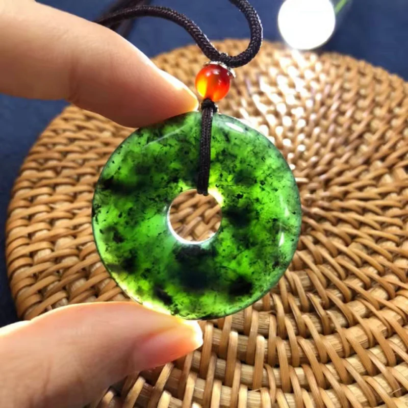 Tibet Natural Medicine King Stone Serpentine Jade Safety Buckle Pendant Live Streaming Welfare Jade Safety Knot Multiple Options