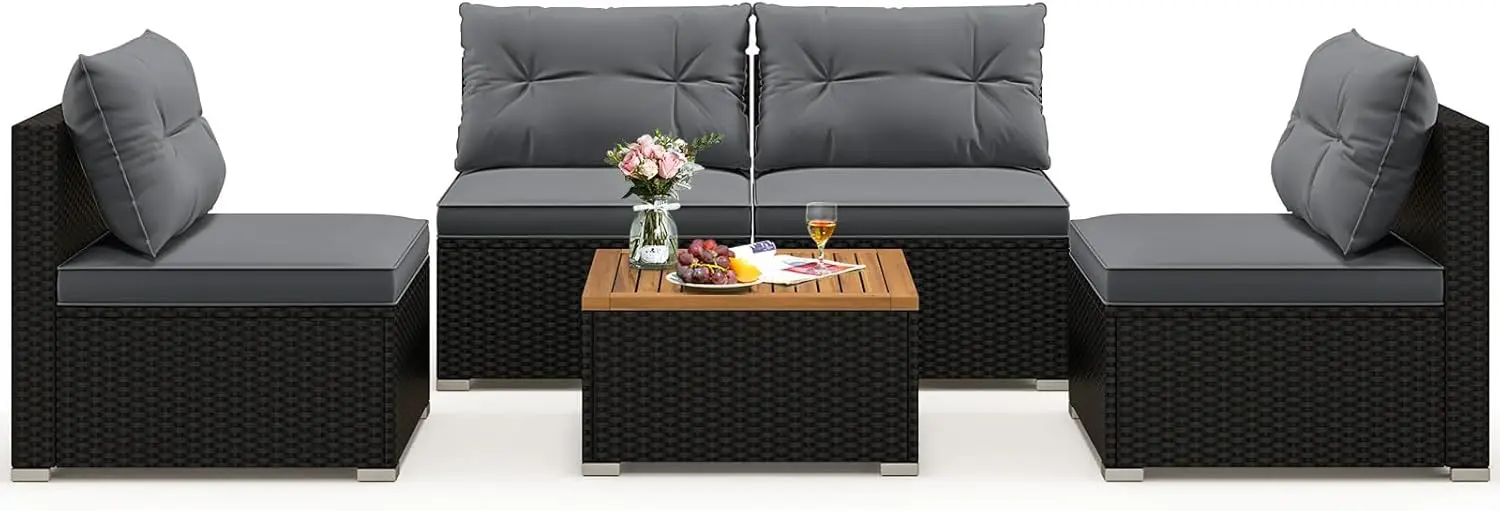 

Комплект садовой мебели из ротанга из 5 предметов: диван с подушками для сиденья и спинки, квадратный кофейный столик, набор для патио