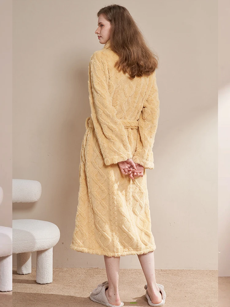 Women's Winter Sleepwear Soft Fuzzy Bathrobe Fluffy Fleece Robe Warm Dressing Gown Jacquard Pattern