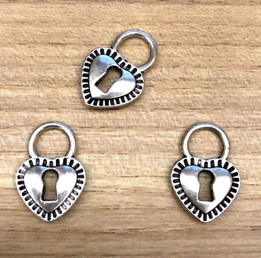 

20pcs 17*11mm Vinatge heart shaped lock design pendants for DIY accessories Zinc alloy metal HW3720