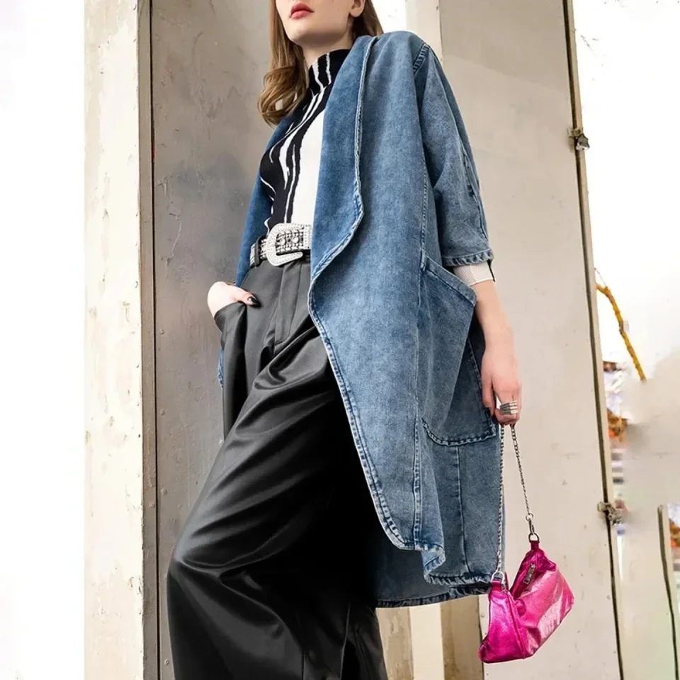 

Women's Jean Jacket, Fashionable and Versatile Windbreaker, Trendy Style, Seven Inch Long Sleeves, Autumn New Collection