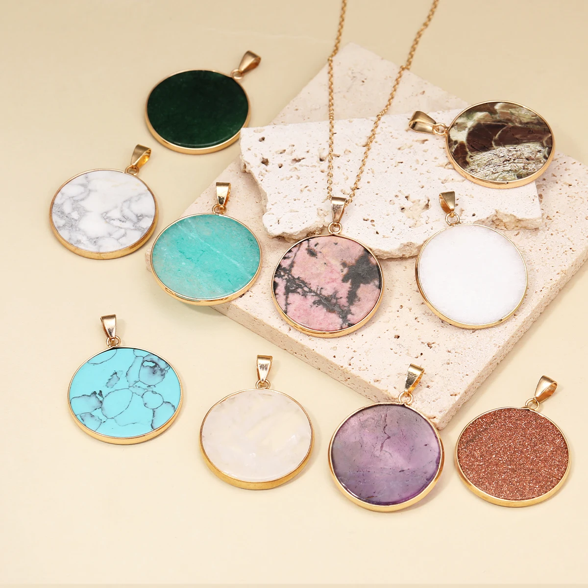 

Bohemian Style Multicolored Round Natural Stone Pendant Necklace Tiger's Eye Green Jade etc Jewelry Men Women Anniversary Gift