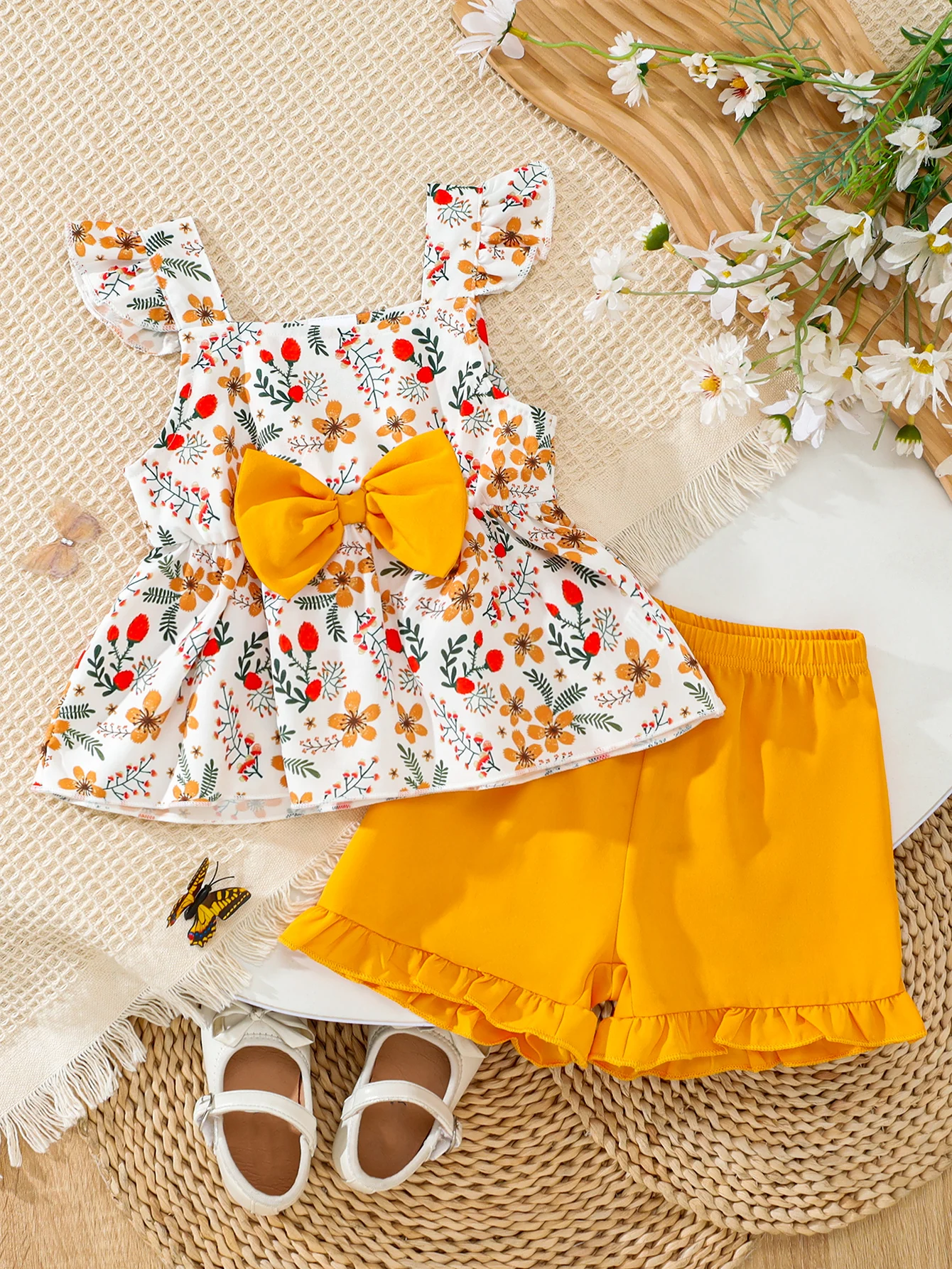

Children's Summer Girl Set Sleeveless Small Floral Bow Top+Ruffle Shorts Two-piece Set 0-3 Year old Baby Girl Fashion Sweet Set