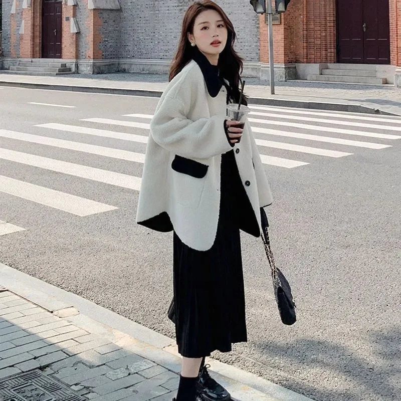 Wearing A Small Fragrant Lamb Fur Coat On Both Sides For Women's Autumn And Winter 2023 New High-end Fashion Commuter Coat B3