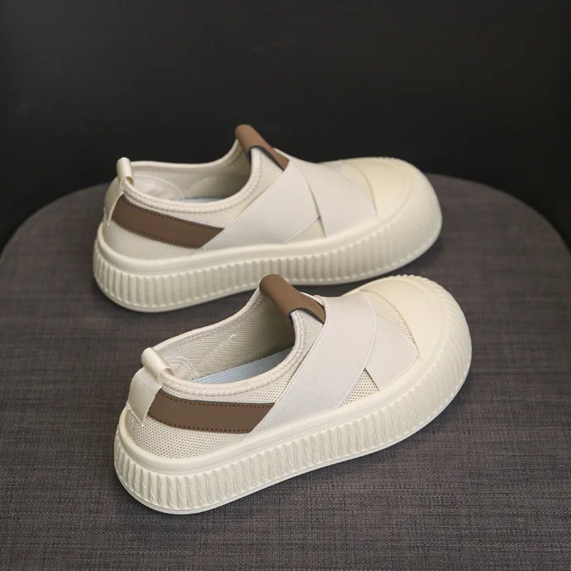 2026 New Retro Casual Shoes, Korean Style Breathable Sports Skate Shoes, Anti-slip Wear-resistant Low Cut White Sneakers view 5