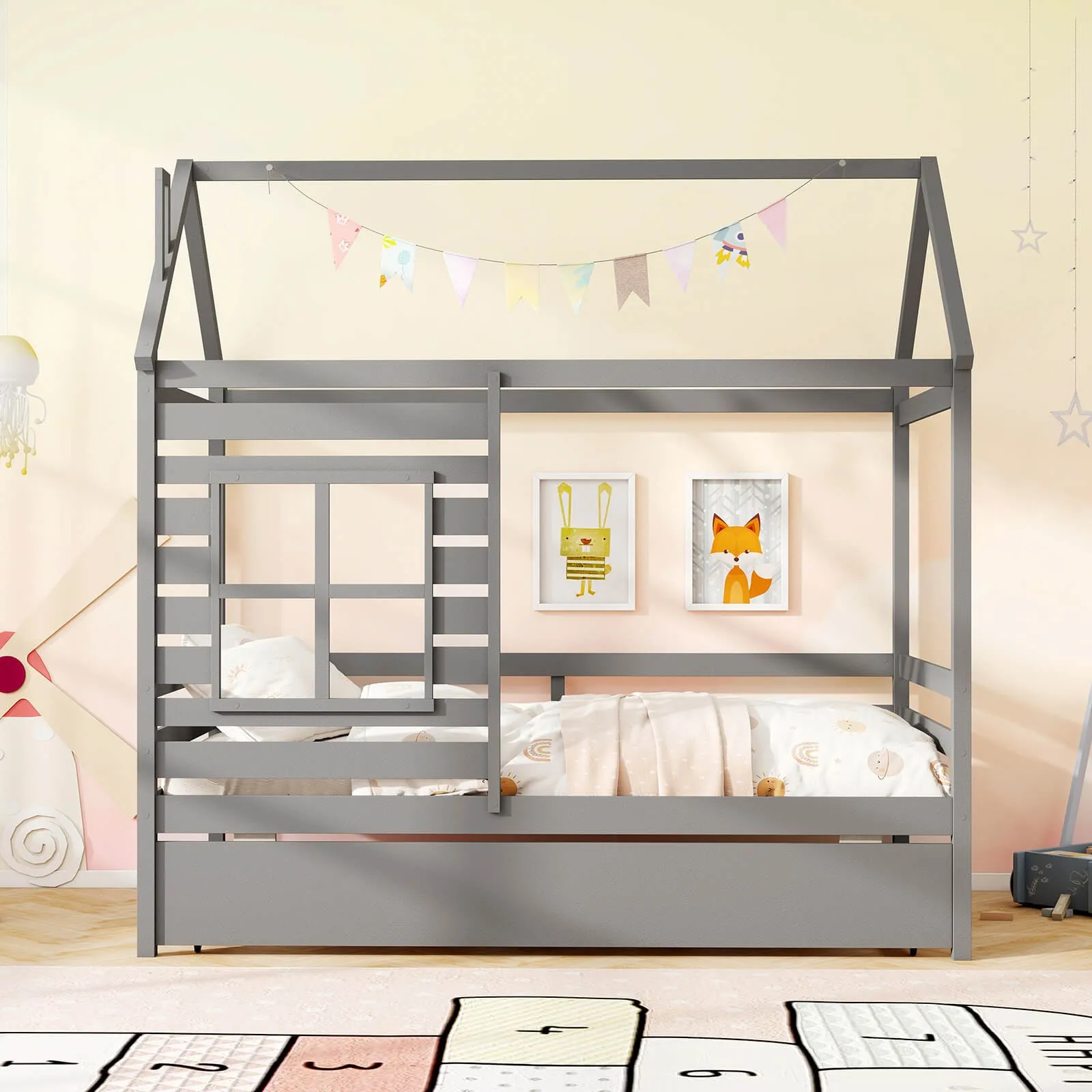 Lit de maison de taille avec lit plateforme en bois avec cheminée et fenêtre de toit