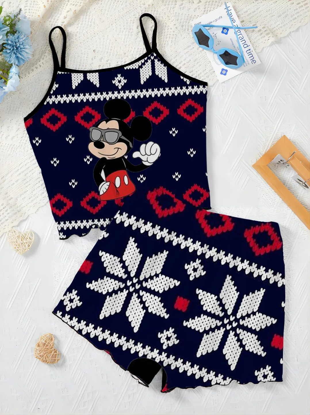 Disney-Ensemble T-shirt et jupe pyjama de Noël Minnie Mouse pour femme, garniture de laitue, robe d'intérieur, haut court imbibé, pièces élégantes