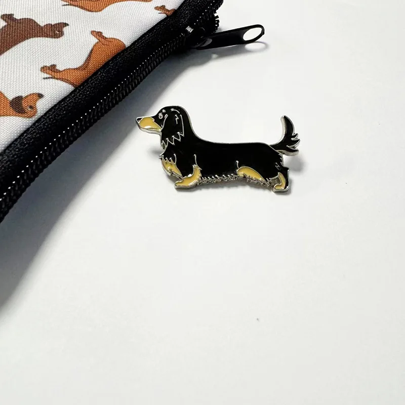 Cute Metal long sausage dog Enamel Pins pet dog Cartoon Animal Badge Lapel Brooch Jewelry Gifts