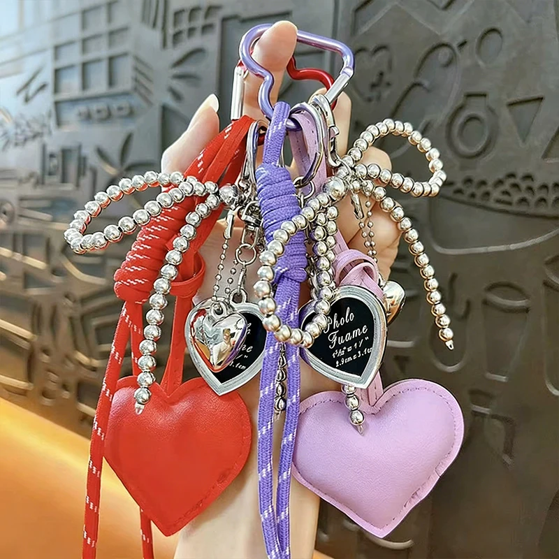 Taschenanhänger Geschenk Herzform Kunstleder Schlüsselanhänger Lebendige Farben Tasche Dekor Charm Tasche Autoschlüssel Zubehör Ornament – Detail 4