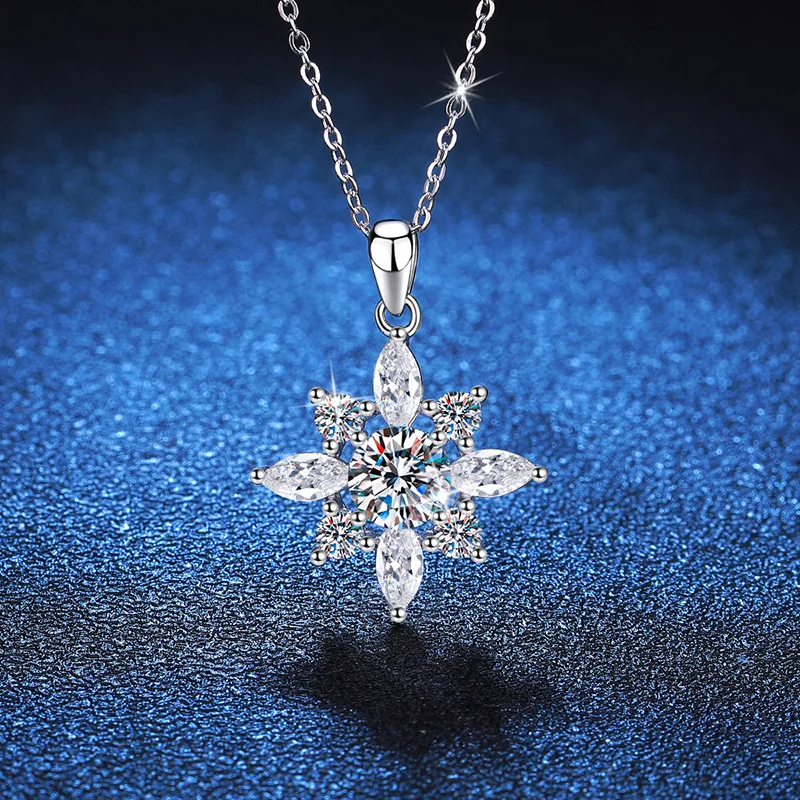 european-and-american-necklace-platinum-pt95018k-gold-pendant-with-a-high-end-feel-star-d-color-one-carat-moissanite-necklace