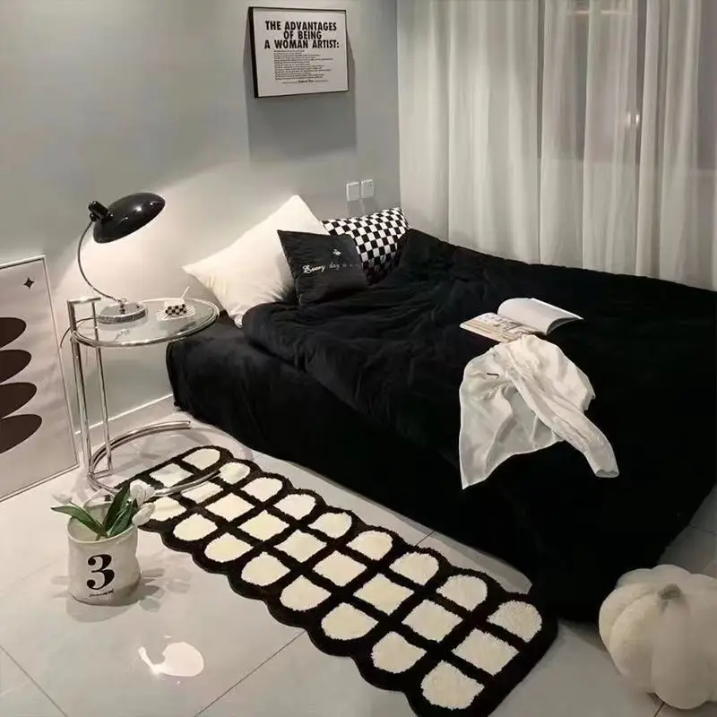 VIKAMA Faux Cashmere Bedside Carpet Black And White Wind Bedroom Living Room Window Stain Resistant Floor Cushion Home Decor
