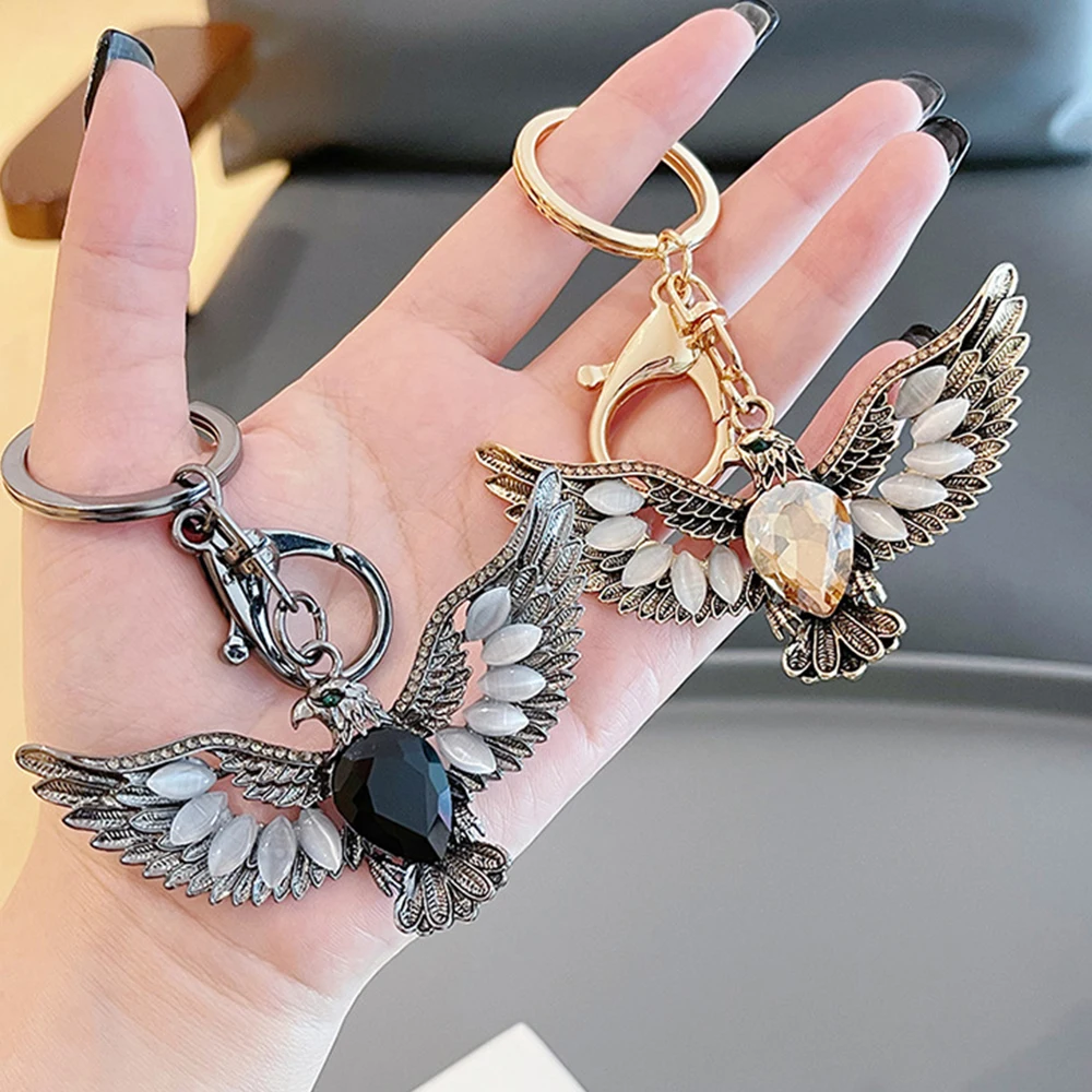 Women Retro Keychain Punk Eagle Spreading Wings With Luxury Rhinestone Car Keychain Accessories Ornament Key Pendant Men Gifts