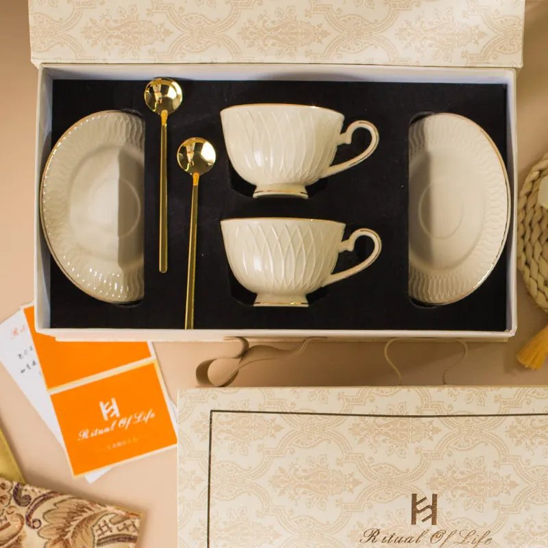 Cup And Saucer Coffee Cup Set Accessories Gadgets Ceramic Flatten Coffee Cup Set Children Camping Table Basse Cafe Accessories