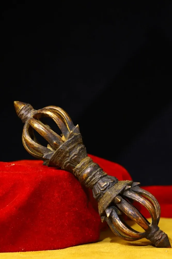 

7.2 inch Chinese Xizang Buddhist Bronze Dorje Phurpa Pestle Vajra Exorcism - Brass animal sculpture