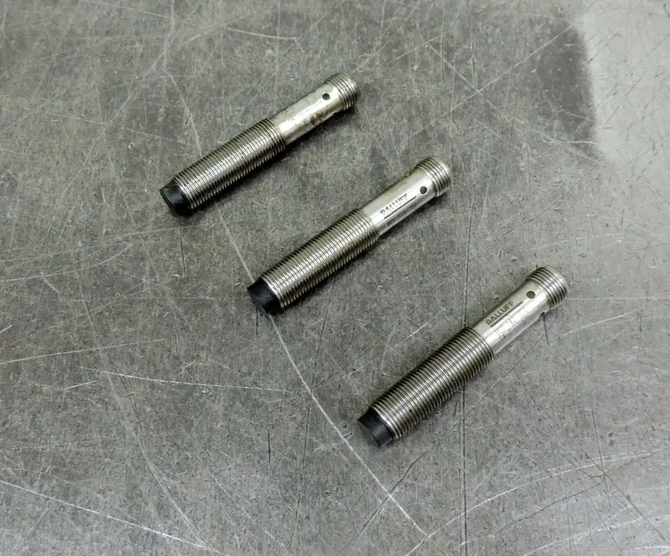 

BES 516-356-S4-C Inductive Sensor BES01H6 Lot of Three (3)