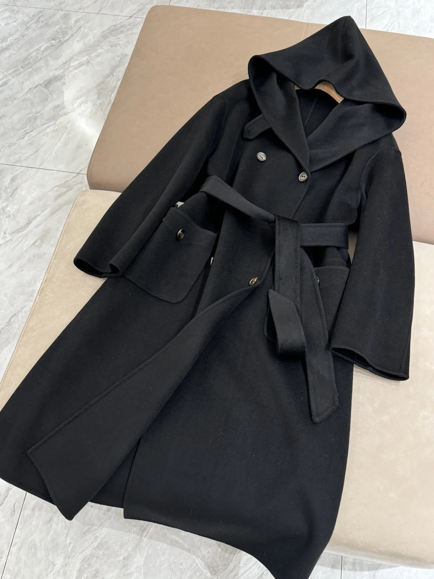 Cappotto in lana cashmere da donna autunno inverno 30% cashmere 70% lana Trench slim fit di media lunghezza con cappuccio Nero Bianco