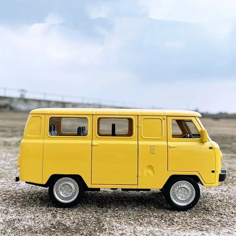 

New product 1:18 Russian WAZ bus car model,tourist sightseeing bus model,collectible ornaments,wholesale