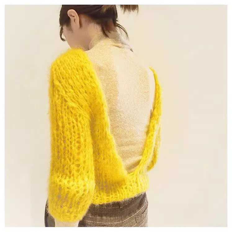 Special price short spring outfit with a deep V-shaped back, sexy and charming mohair pullover, and a small sweater made entirel