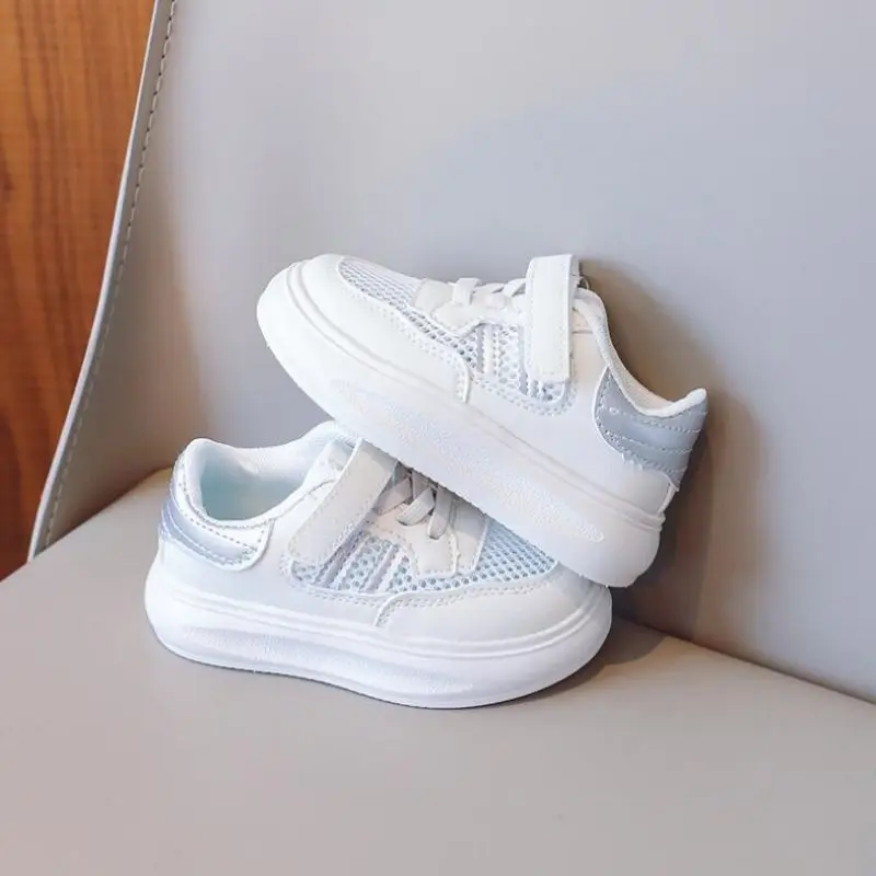 Children\'s Single Mesh Board Shoes Spring/Summer 2024 New Style Lightweight Soft Sole Casual Breathable Running Shoes Boys Girls