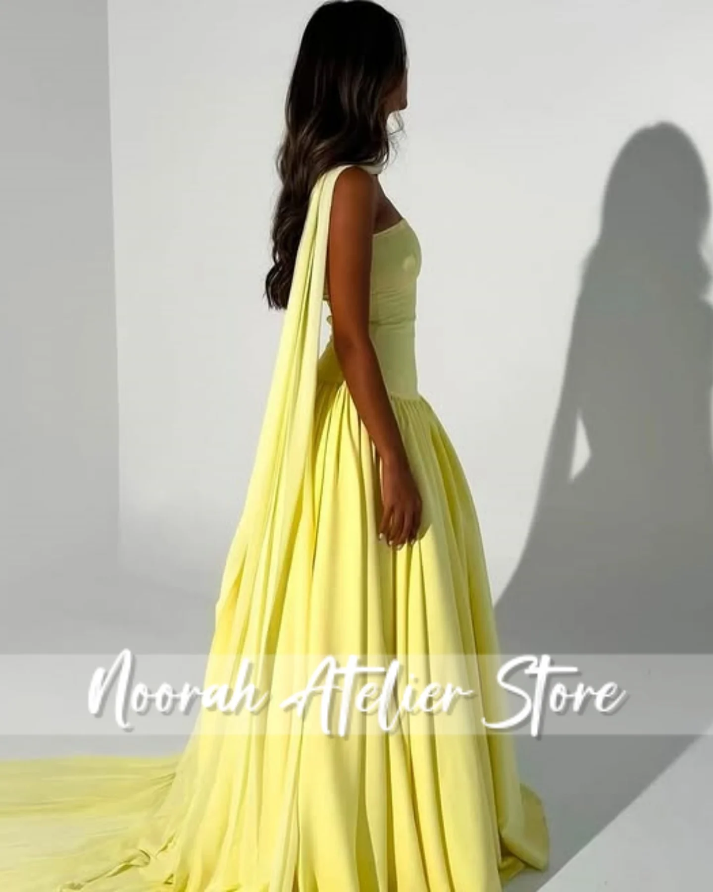 Light Yellow Strapless Aline Saudi Arabia Luxury Evening Dress 2025 Scarf Wedding Dresses فساتين سهرة Long Prom Gown Customized