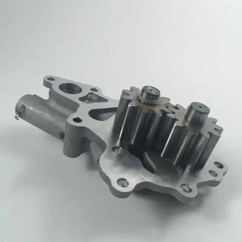 engine parts oil pump 15110-2160C for J05E SK200-8 SK210-8 SK250-8 SK260-8 SK260-8E ZG11