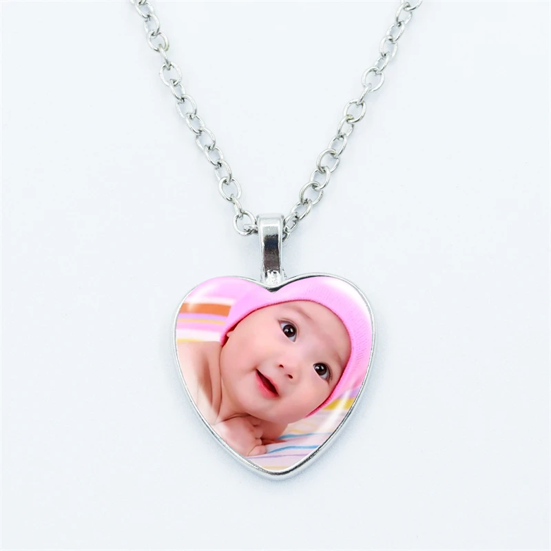 New Personalized Custom Moon Pendant Necklace Glass Dome Pendants Round Jewelry Mum Dad Baby Grandpa Parents Custom Gifts