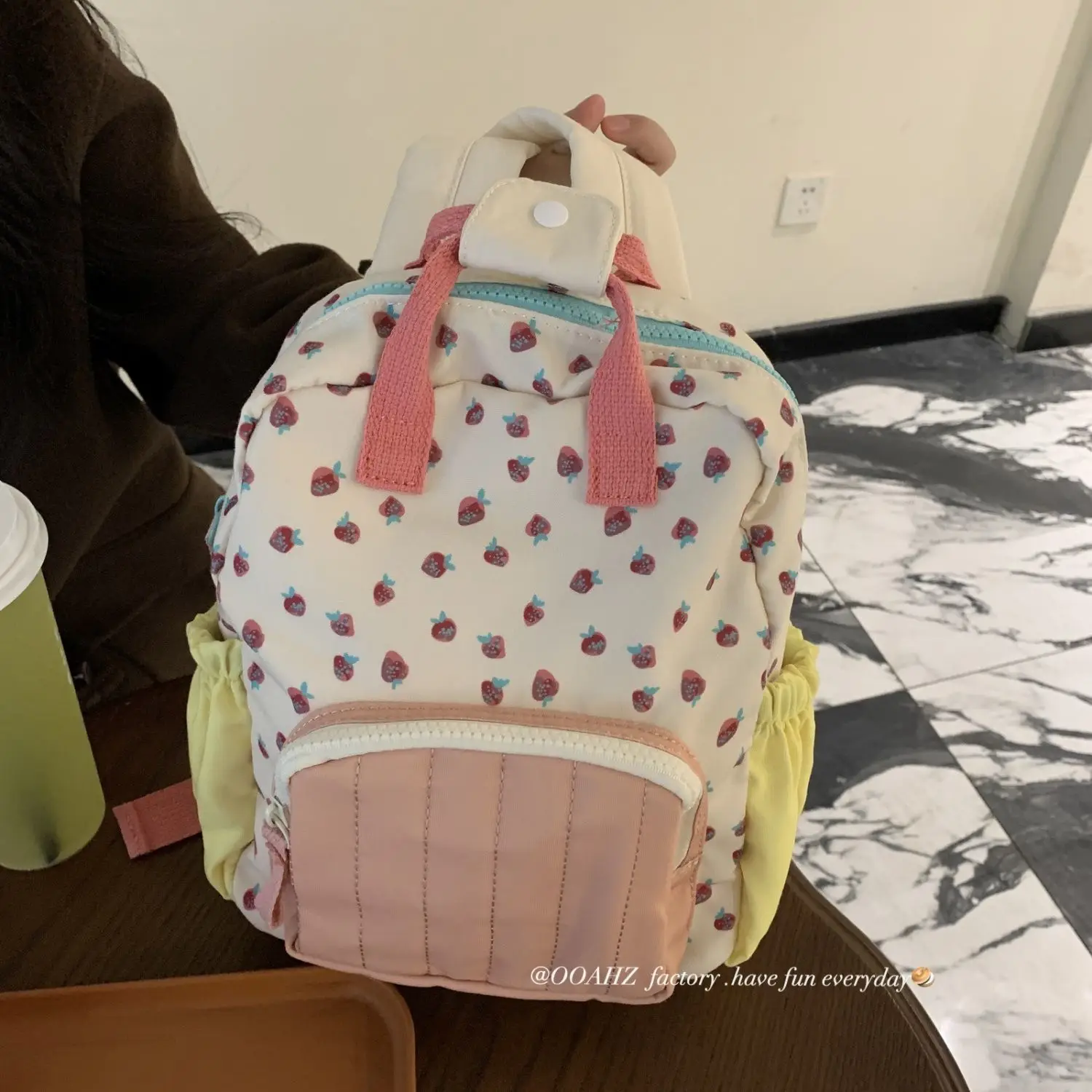Macaron Color Blocking Strawberry Print Canvas Backpack 2026 New Sweet Girl Cute Casual School Backpack Lightweight Handbag