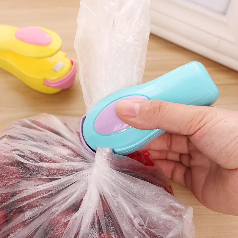 Sellador térmico de bolsas portátil, Mini máquina de sellado con Clip de almacenamiento de paquetes de plástico, práctico sello adhesivo para aperitivos de alimentos, Gadgets de cocina