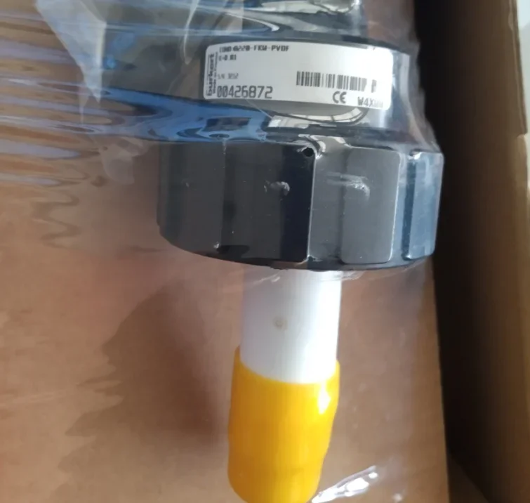 

2025.4 Проводность Burkert 8220c = 0,1c = 0,01c = 1 00426872 00426873 Оригинальный Баод.