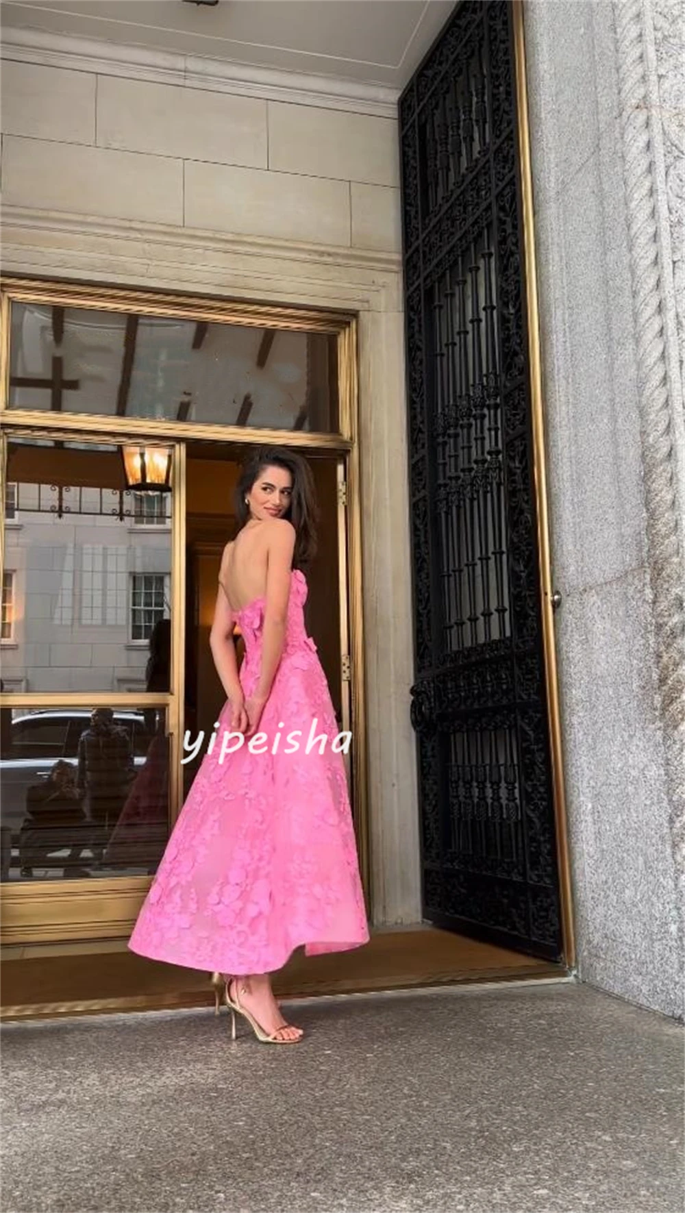 Customized Evening Saudi Arabia Lace Applique Ruched Cocktail Party A-line Strapless Bespoke Occasion Gown Midi Dresses