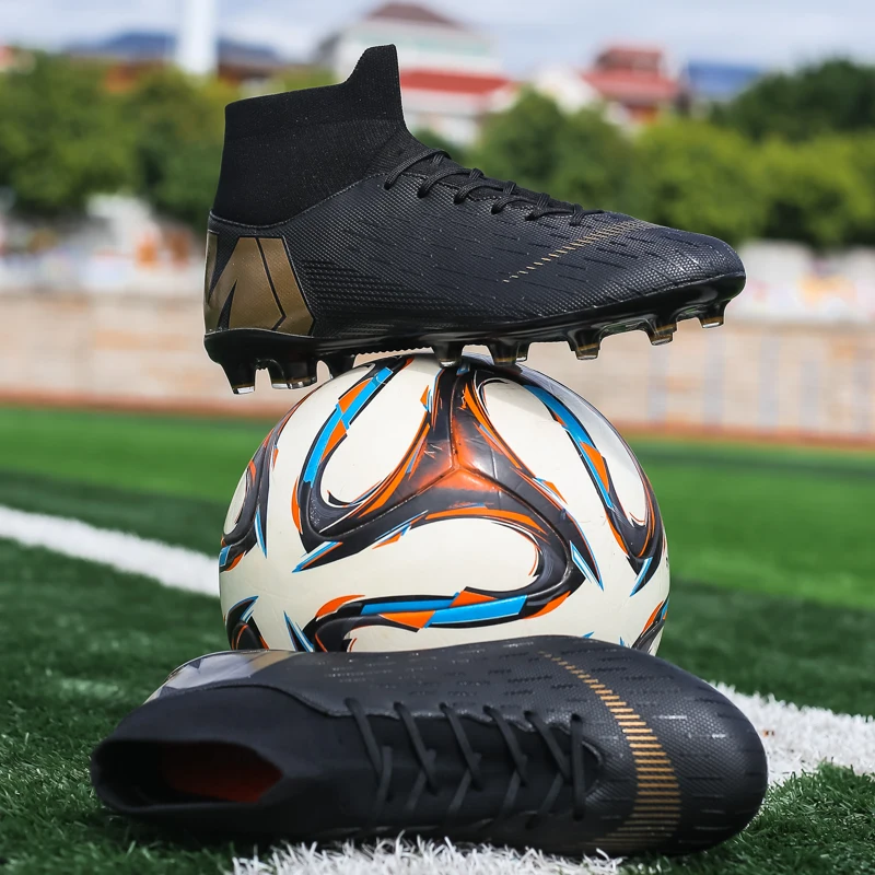 Men Professional Football Original Resistant Casual Grass Male Top Quality Soccer Shoes Non Slip Sports Match Football Shoes
