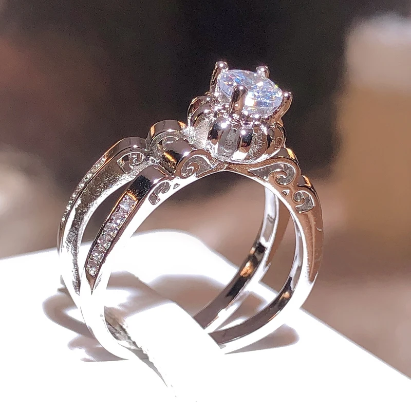 Mode Baru Empat Cakar Putih Zirkonia Terjalin Tunas Mahkota Cincin Wanita Proposal Pertunangan Cincin Pernikahan Hadiah Hari Valentine