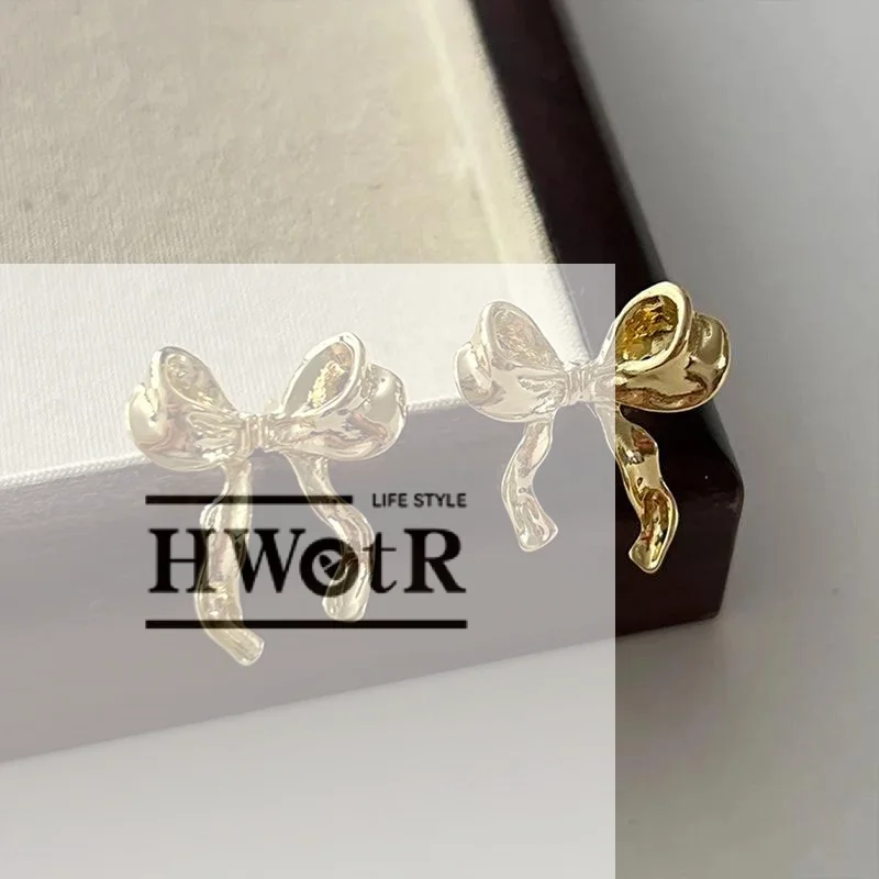 Vintage Metal Bowknot Earrings For Women Sweet Elegant Gold Color Women's Stud Earring Christmas Party Jewelry