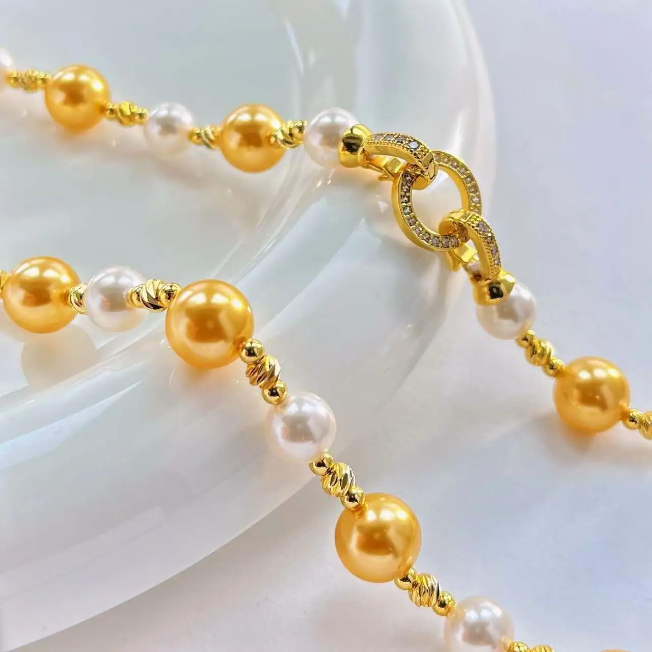 60cm High-Quality Warm Gold High-Luster Faux Pearl Choker & Sweater Necklace, Long Layering Collarbone Chain for Women