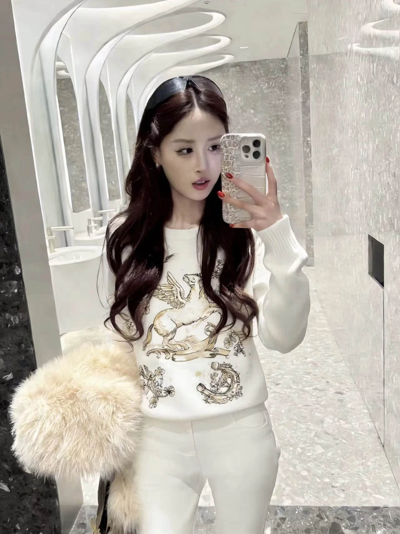 

Новинка 2026: Женский свитер с объемной вышивкой, длинным рукавом и круглым вырезом, универсальный облегающий топ