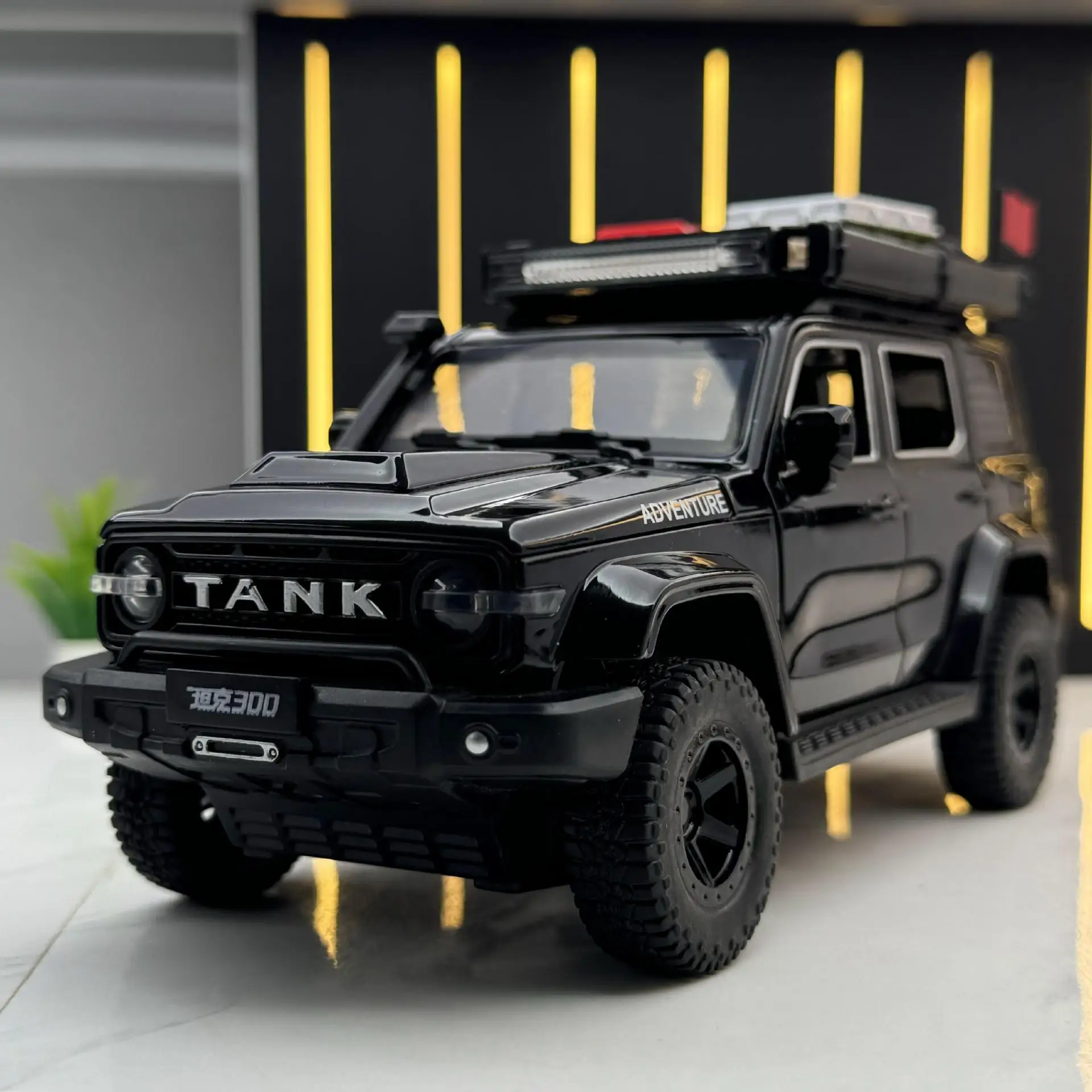 1:24 TANK 300 Modified Off-Road Vehicle SUV Sound Light  Alloy Car Model Diecasts Metal Car Model Toy Gift