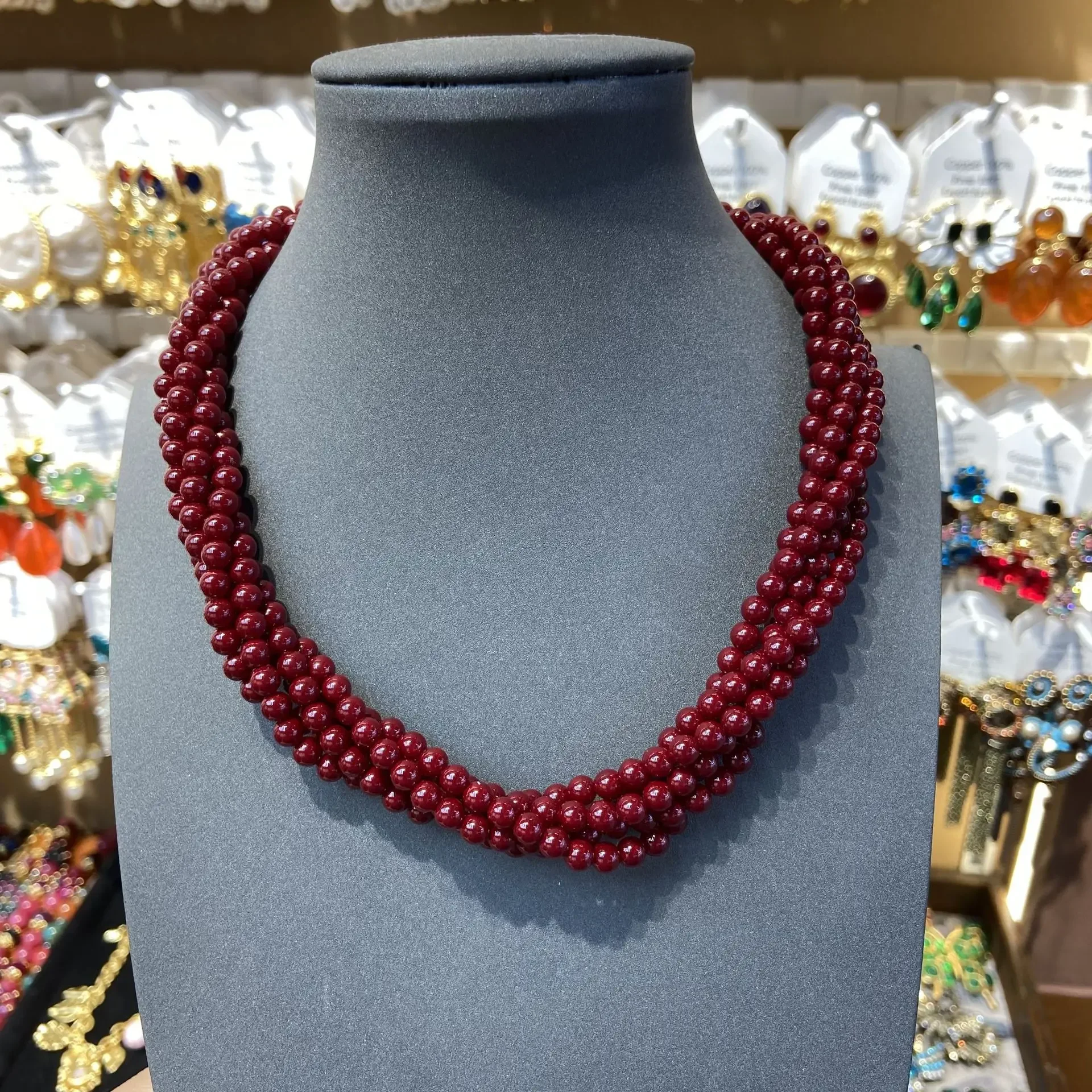 Vintage 5mm Red Multilayer Winding Beads Necklace 5 Strings Side By Side Beads Lockbone Chain for Woman Girl Luxury Party Gift