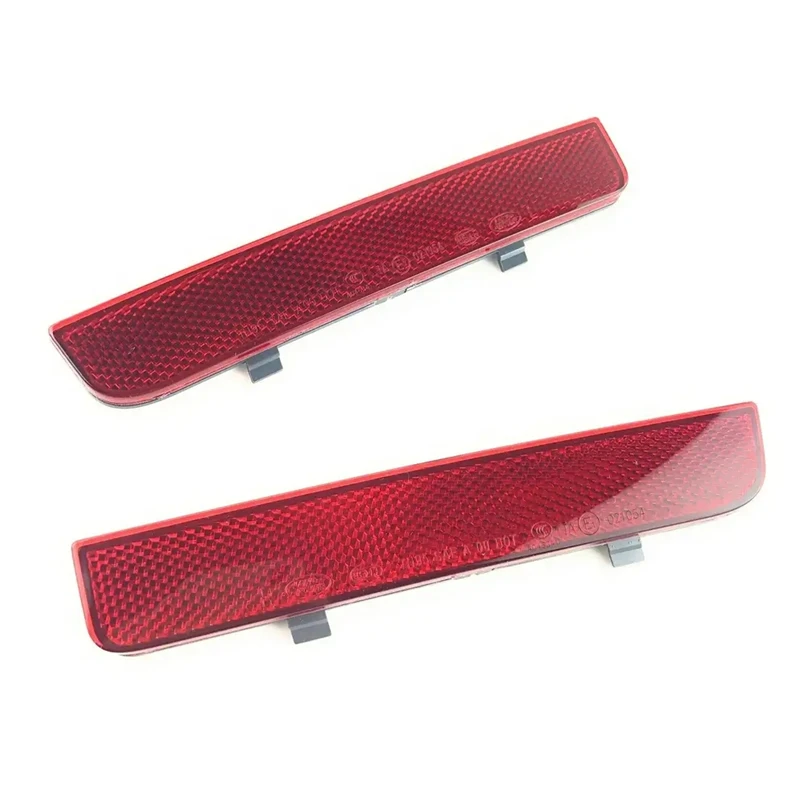 1Pair Left Right Rear Bumper Taillight Reflective Trim for Land Rover Range Rover 2003-2012 LR2 2008-2015 LR006348 LR006349