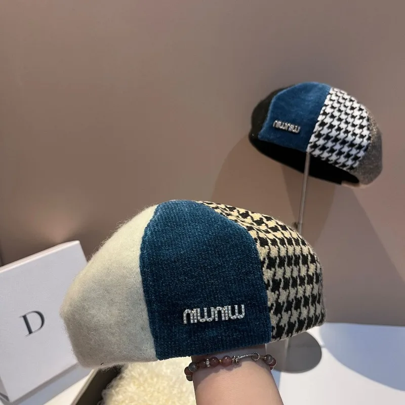 

French Chic CorduroyBeret Women Winter Star Patchwork Artist Hat Warm Velvet Eight-Panel Cap for Christmas Gifts Free Shipping​​