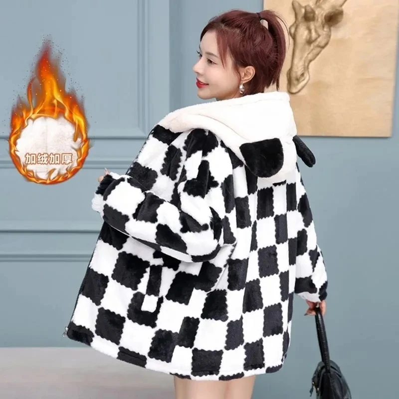 Checkerboard Lamb Cashmere Jackets Women's Outwear Autumn Winter 2025 New Thicke Warm Parker Coat Loose Hooded Cotton Jacket