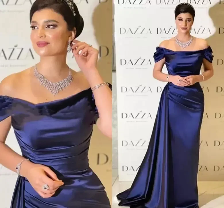 فساتين سهرة أنيقة للمشاهير باللون الأرجواني ملابس الحفلات ذيل بسيط برقبة قارب وأكمام قصيرة من الساتان فساتين حفلات للنساء بدون أكتاف