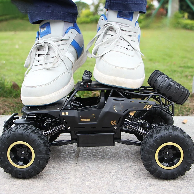 Alloy Remote Control Car Off-Road Vehicle Four-Wheel Drive High-Speed Drift Racing Large Children Boy Toy High-Horsepower