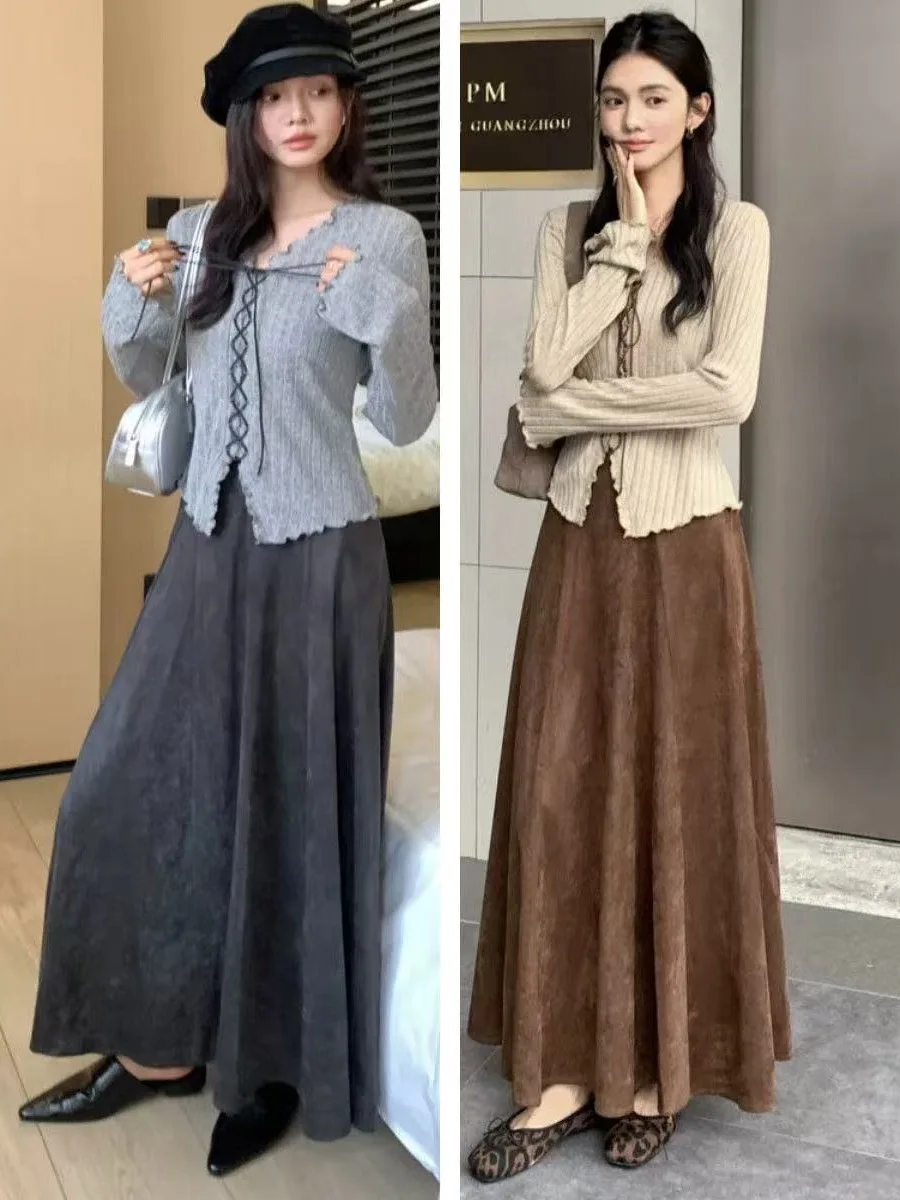 

Slimming Effect Knitted Sweater with Belt Design And A-Line Skirt Two-Piece Set Ele mat Deer Skin Velvet Fa...