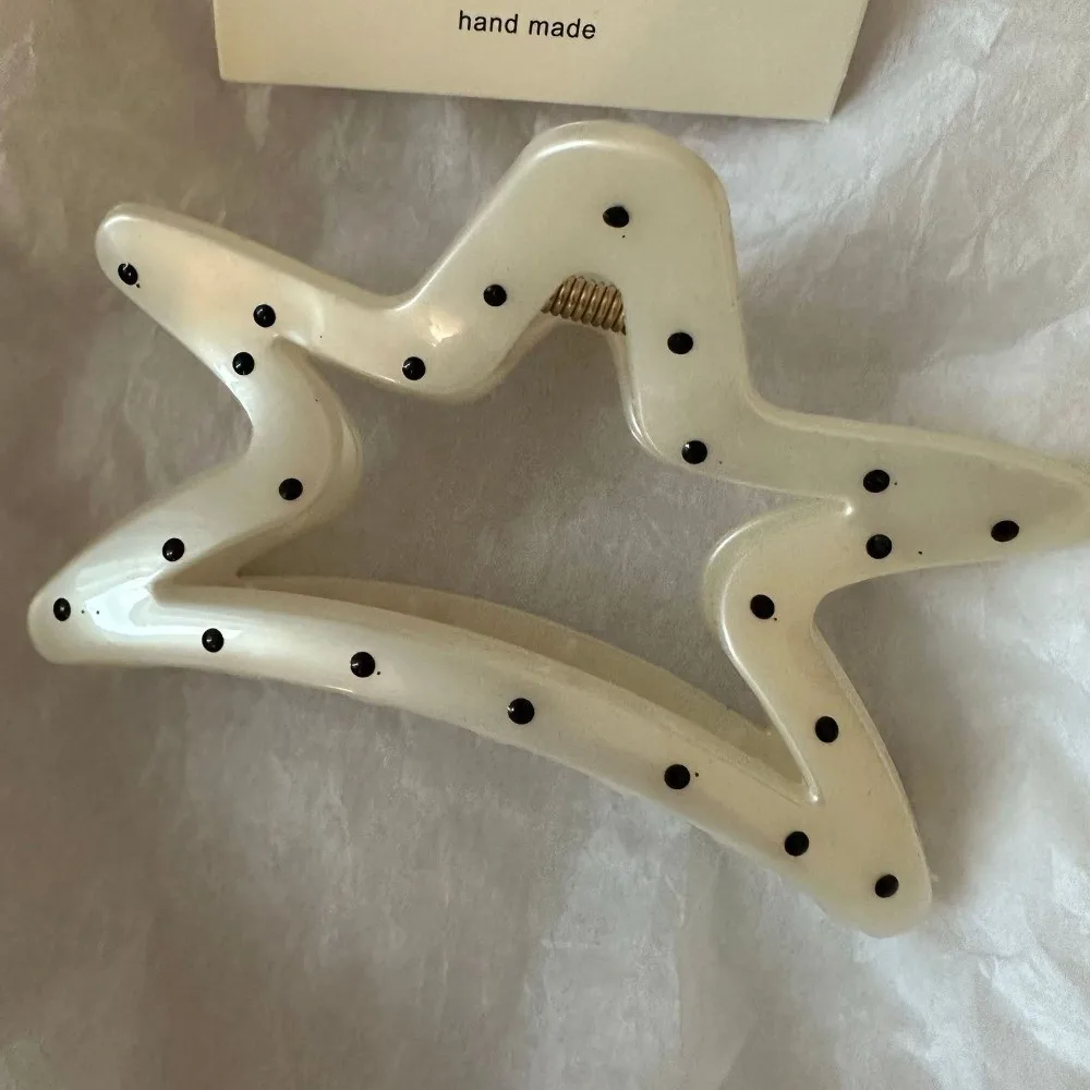 

New Large Size Hair Clip Polka Dot Elegant Shark Clip Headwear Hair Accessories