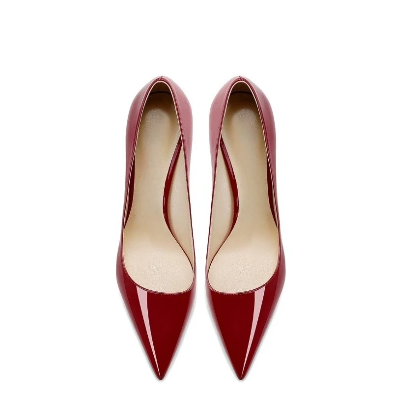 

Spring new pointed wine red patent leather temperament dress, French high-end feeling, slim heels, high heels for women