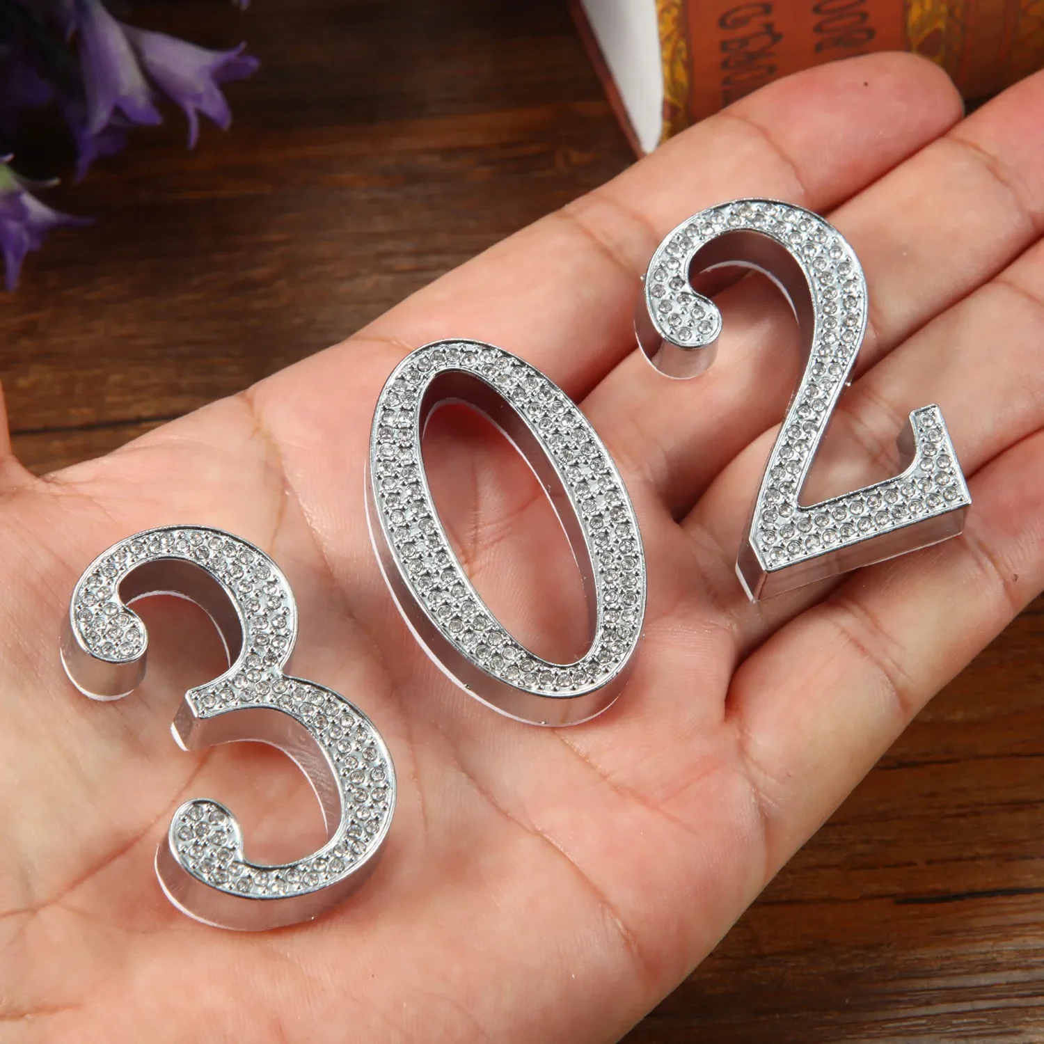 conjunto-de-3-numeros-de-casa-em-metal-com-imitacao-de-diamante-numeros-de-porta-autoadesivos-para-apartamento-hotel-casa-caixa-de-correio-uso-externo-0-9