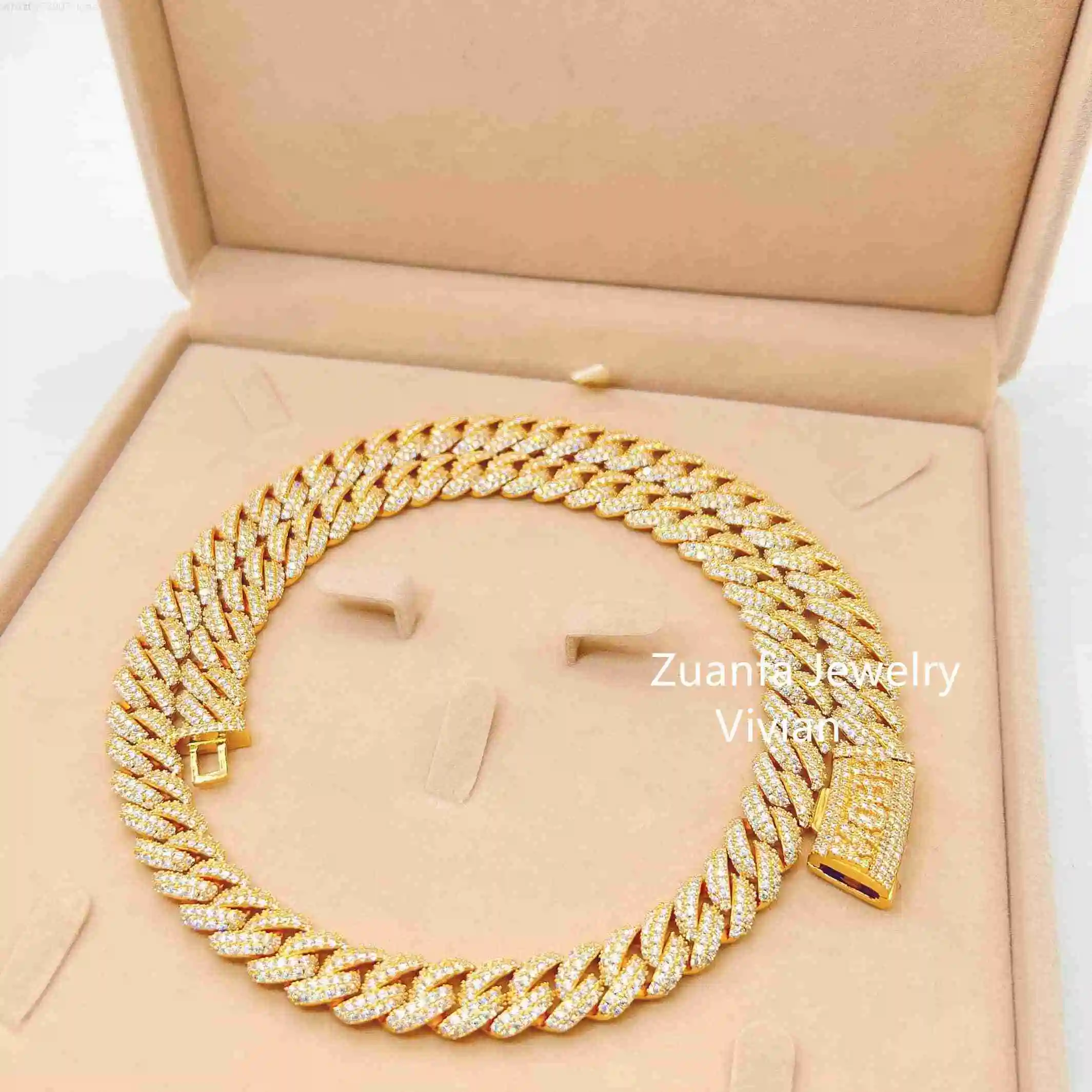 

Пройти тестер бриллиантов Iced Out Diamond Ювелирные изделия в стиле хип-хоп Серебро 925 ВВ Муассанит Ожерелье Кубинская цепочка