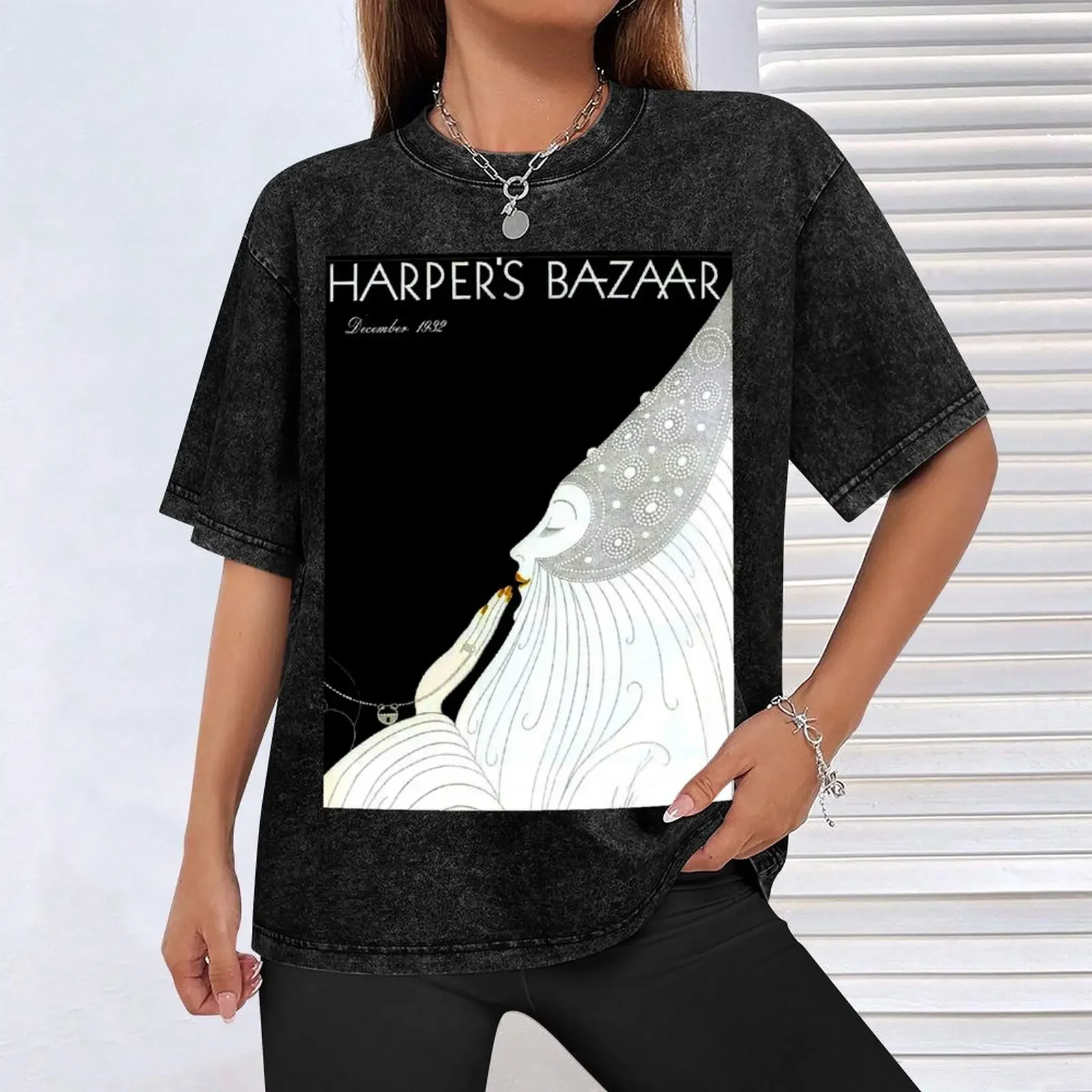 هاربرز بازار: خمر 1932 مجلة الإعلان تي شيرت مطبوع ملابس خمر أنيمي تي شيرت رجالي تي شيرت عادية أنيقة